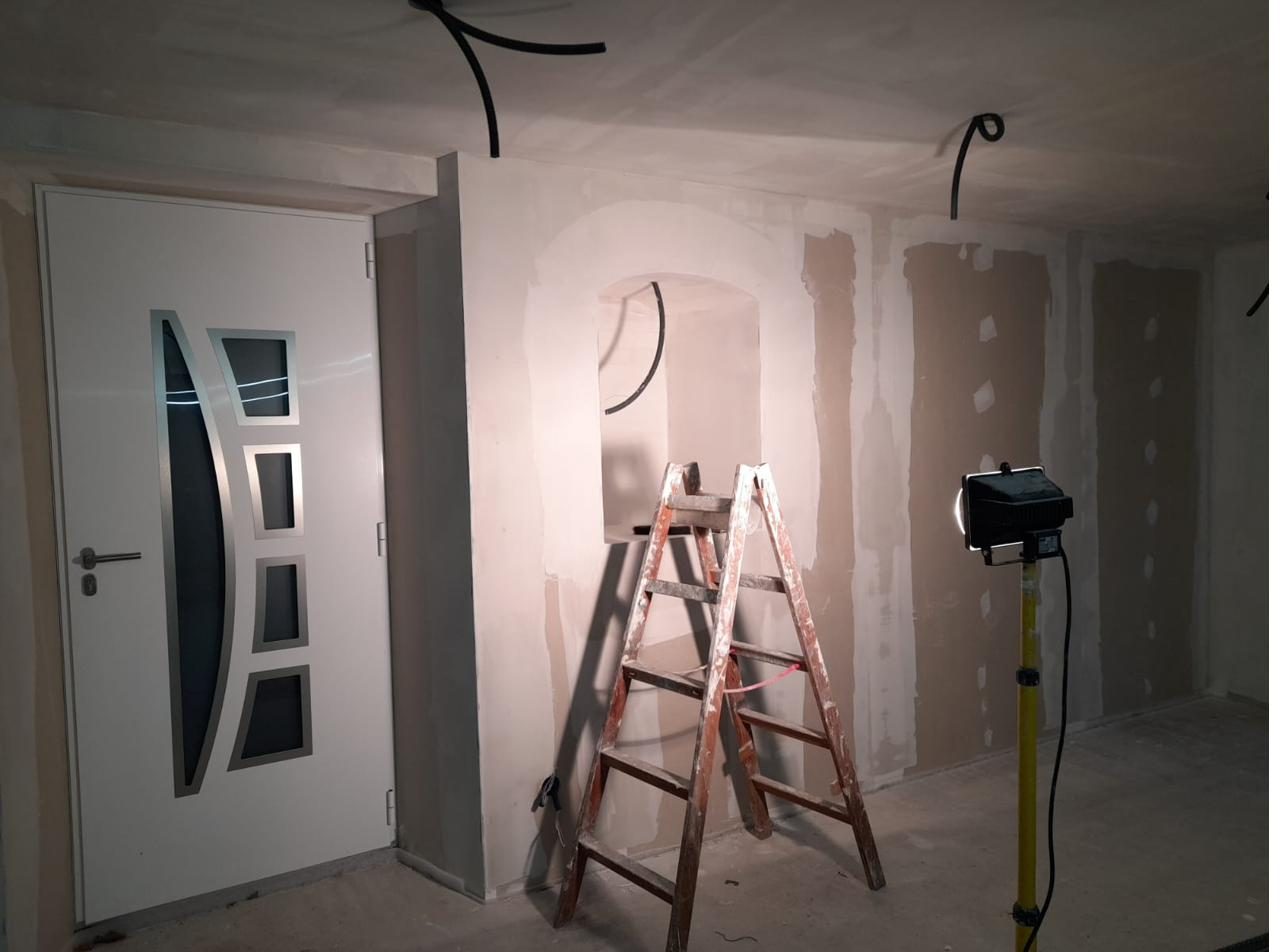 Préparation des supports et enduits sur chantier
